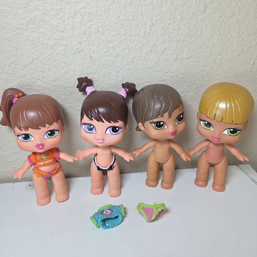 Vintage Bratz Babyz Doll Bundle - Meygan Phoebe Yasmin Fianna + Blankets